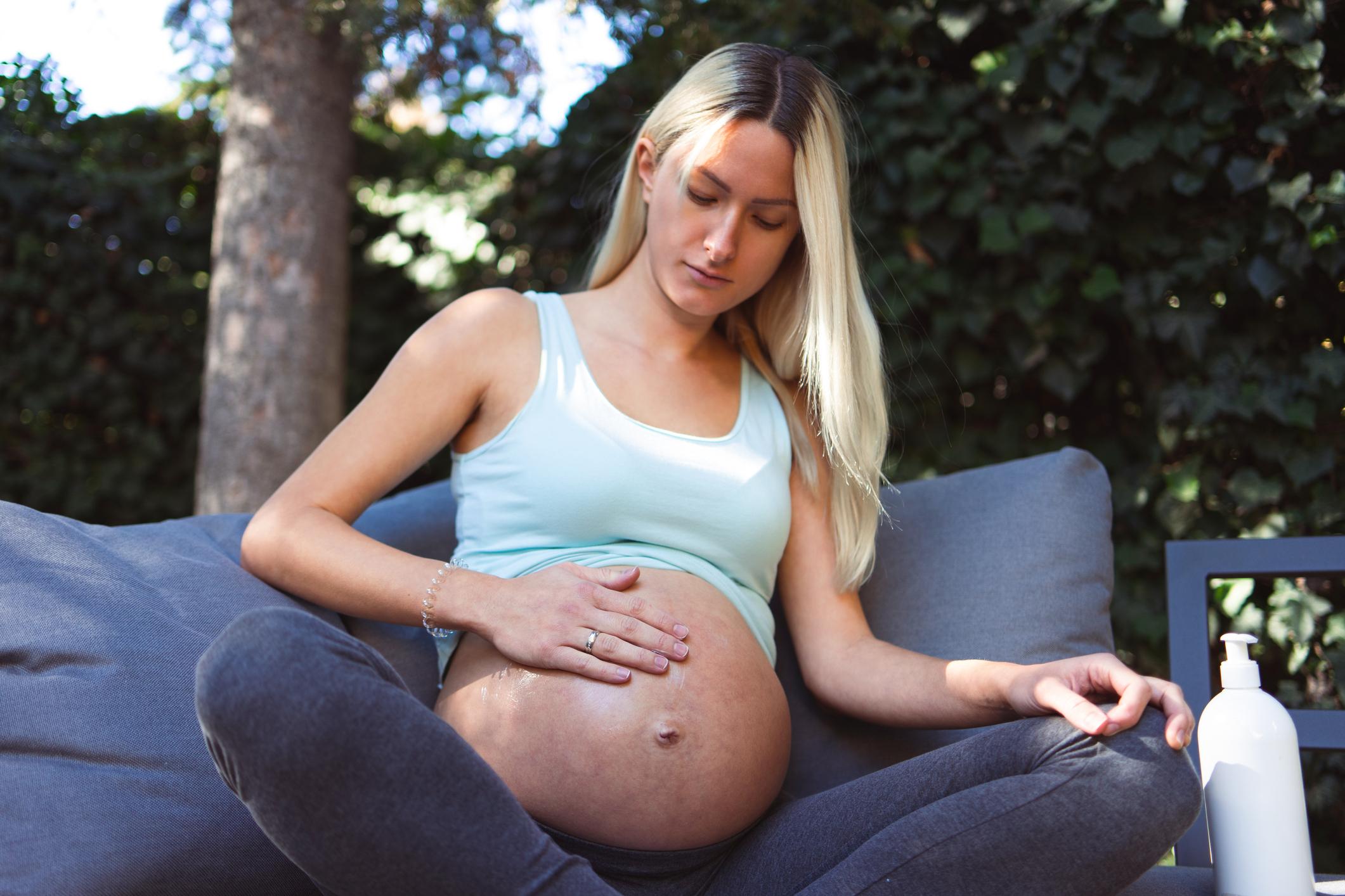 Vergetures de grossesse : comment les éviter ?